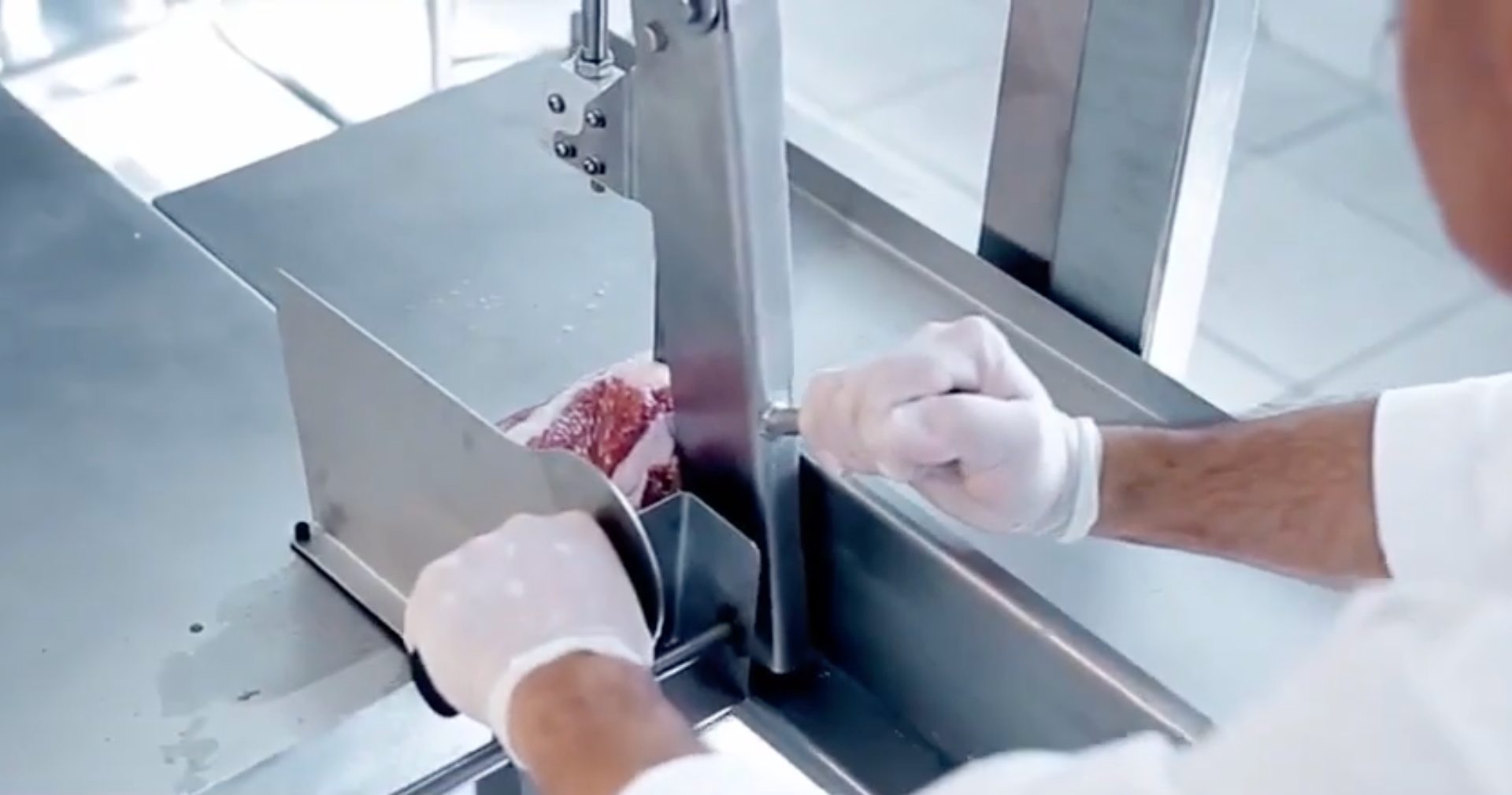Vertical Meat Saw Machine